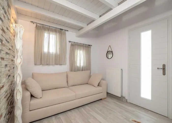 Naxian Wave Seaside Villa